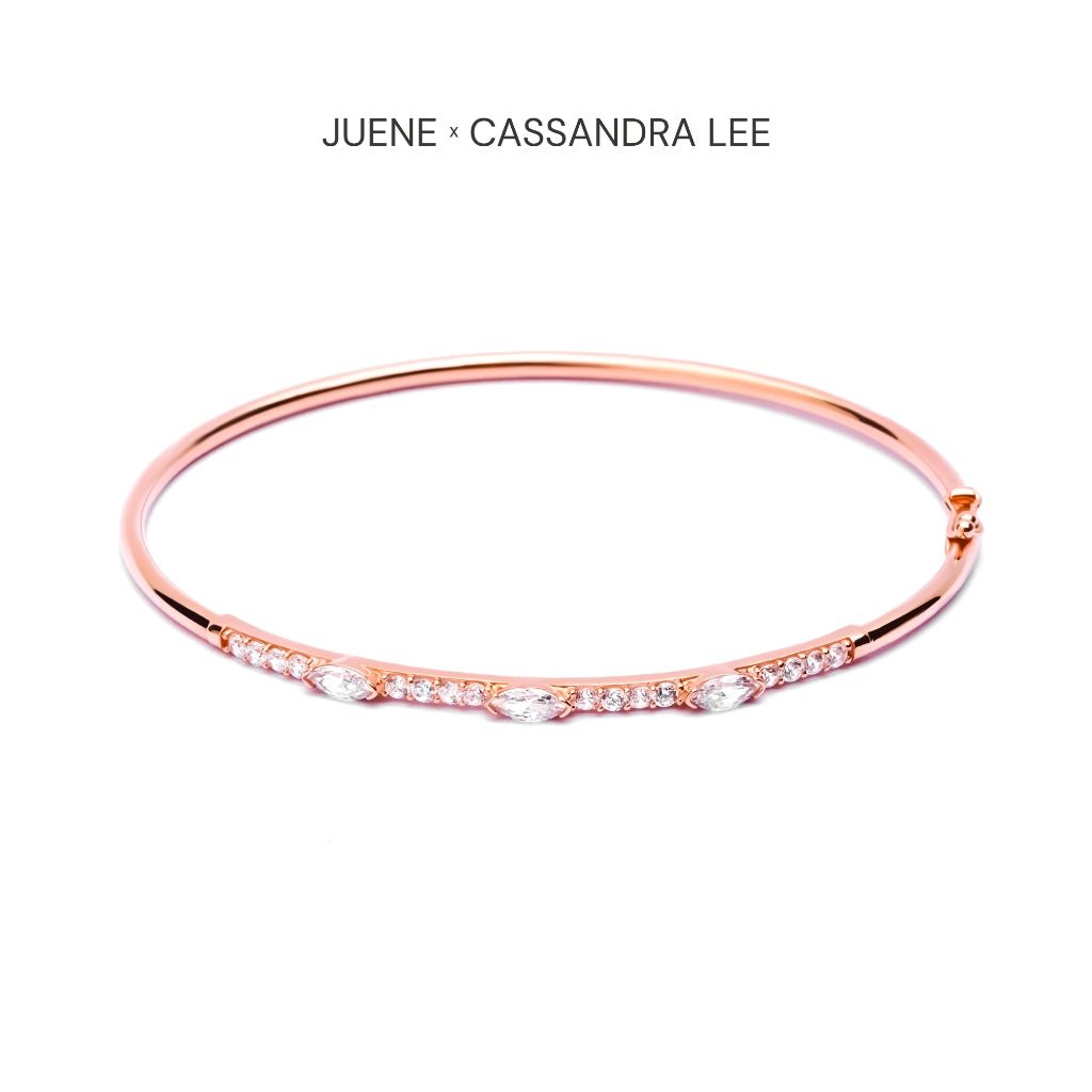 Gelang Emas 7k - Eterna Gold Bangle - Juene x Cassandra Lee Enchanted Collection - Juene Jewelry - Juene