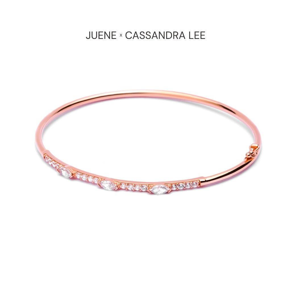 Gelang Emas 7k - Eterna Gold Bangle - Juene x Cassandra Lee Enchanted Collection - Juene Jewelry - Juene